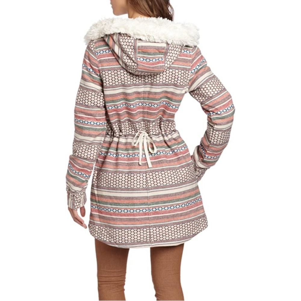 Roxy Winter Jacket - Picture 2 of 9